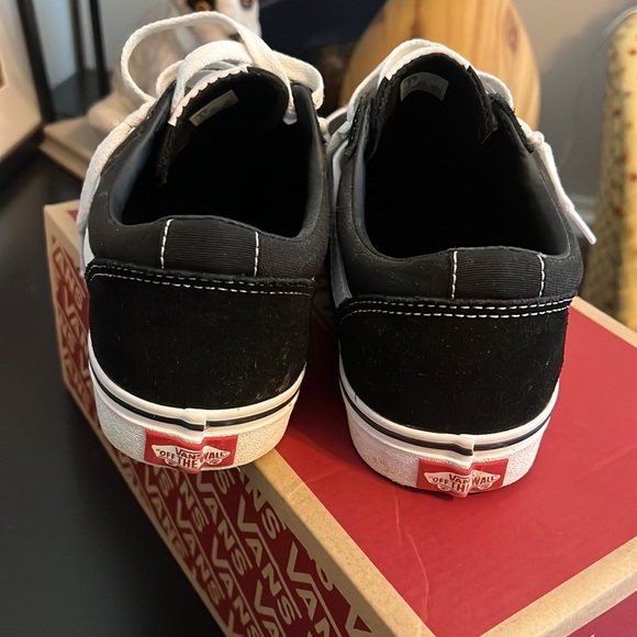 Vans Ward Low Sneakers, Men’s size 8.0 M - Picture 2 of 4